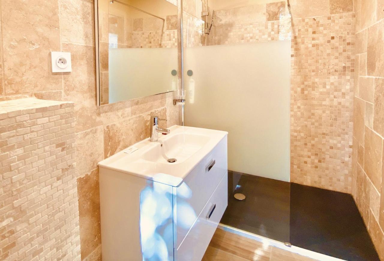 Le Clos Des Bleynoux Saint-Etienne-de-Fontbellon Ngoại thất bức ảnh
